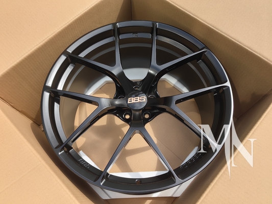 BBS FI R กรอบล้อสีดําที่ปลอมเป็นพิเศษสําหรับ BMW M2 M3