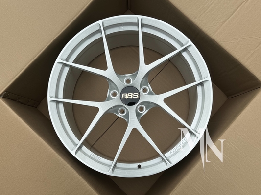 BBS FI R ล้อในเงินแปรง สําหรับขาย GT3 M2 กรอบเหมืองตามสั่งมี
