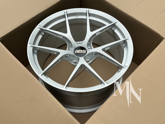BBS FI R ล้อในเงินแปรง สําหรับขาย GT3 M2 กรอบเหมืองตามสั่งมี