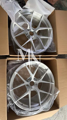 ล้อ BBS FI R สีเงินปัดเงา