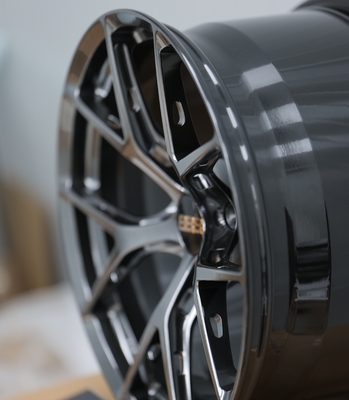 ล้อฟอร์จ BBS FI-R ดีไซน์น้ำหนักเบา สีดำเพชร