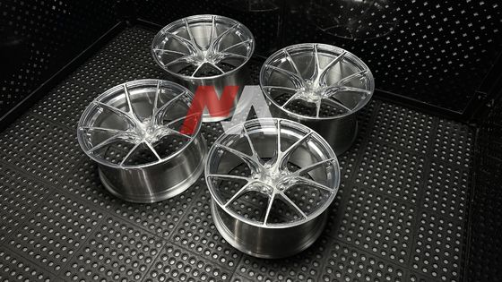 ล้อ BMW Forged ขัดเงา สีเงินขัดเงา สำหรับ F87 F80 F82 F90 M2 M3 M4 M5